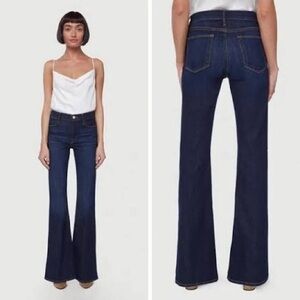 Frame Le Pixie High Flare Jeans in Sutherland Wash